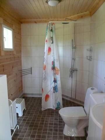 Фото номера Коттедж с 2 спальнями Дома для отпуска Cottage Kivitatti г. Сюсмя 79